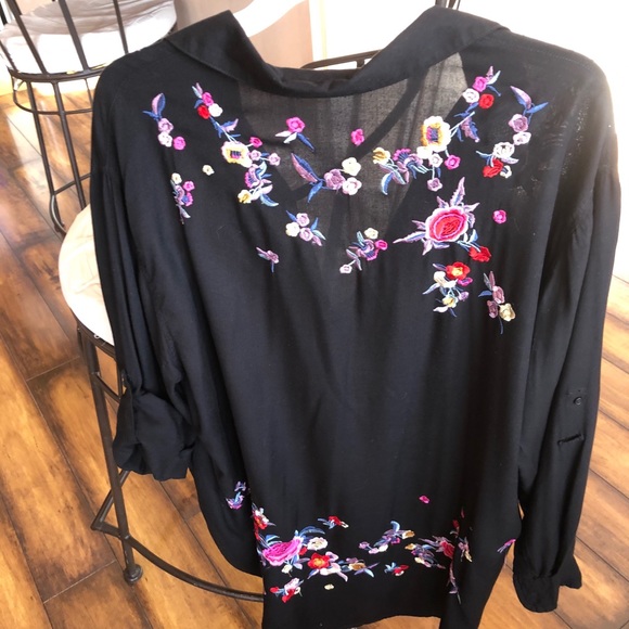 Blouse - Picture 3 of 3